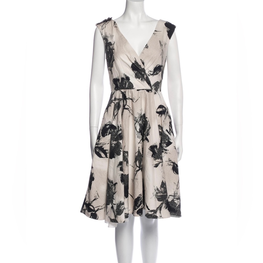 CHRISTIAN SIRIANO Black and White Chic Luxury Siriano Dress, Size M, EUC 🔥